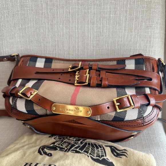 Burberry bag in good condition, use less than 5 times - Picture 5 of 5